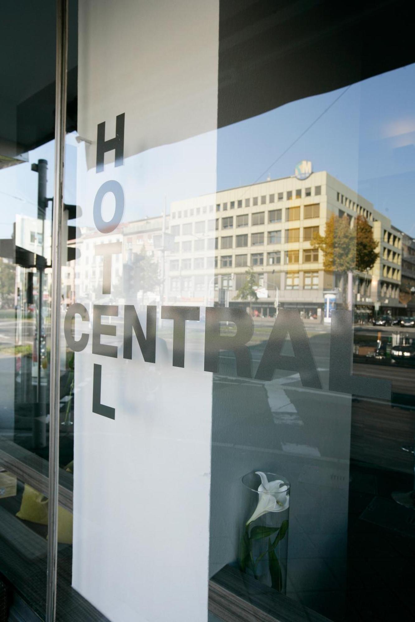 Central Hotel Mannheim Bagian luar foto
