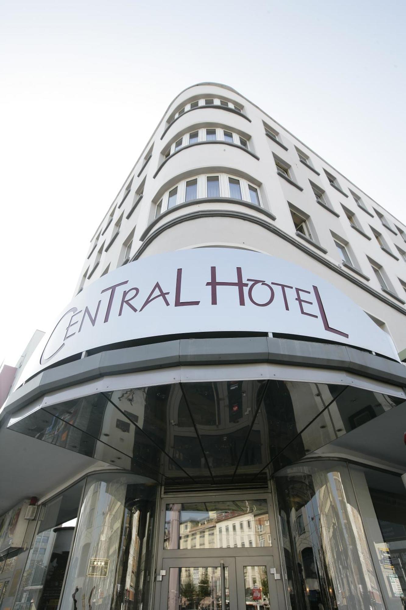 Central Hotel Mannheim Bagian luar foto