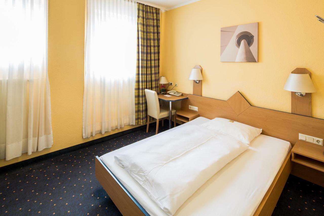 Central Hotel Mannheim Bagian luar foto