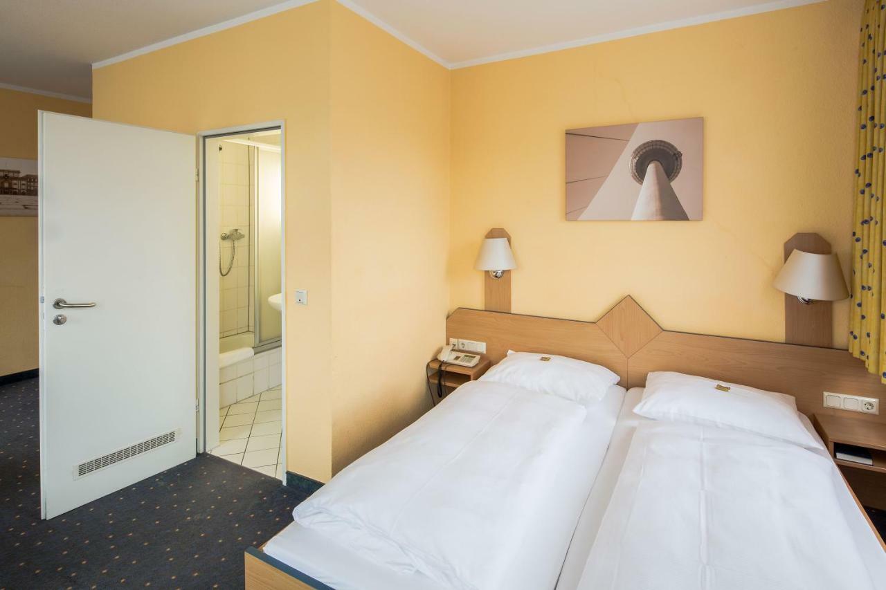 Central Hotel Mannheim Bagian luar foto
