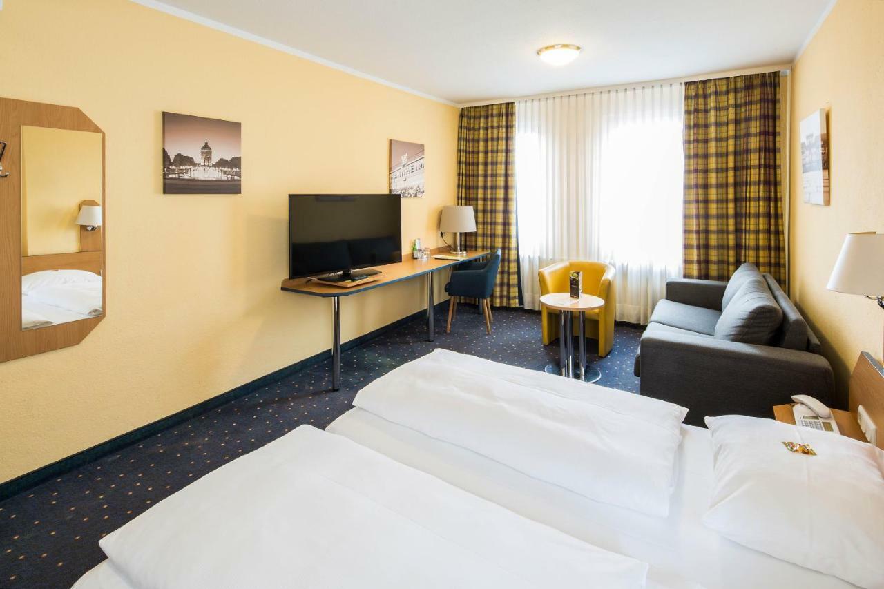 Central Hotel Mannheim Bagian luar foto