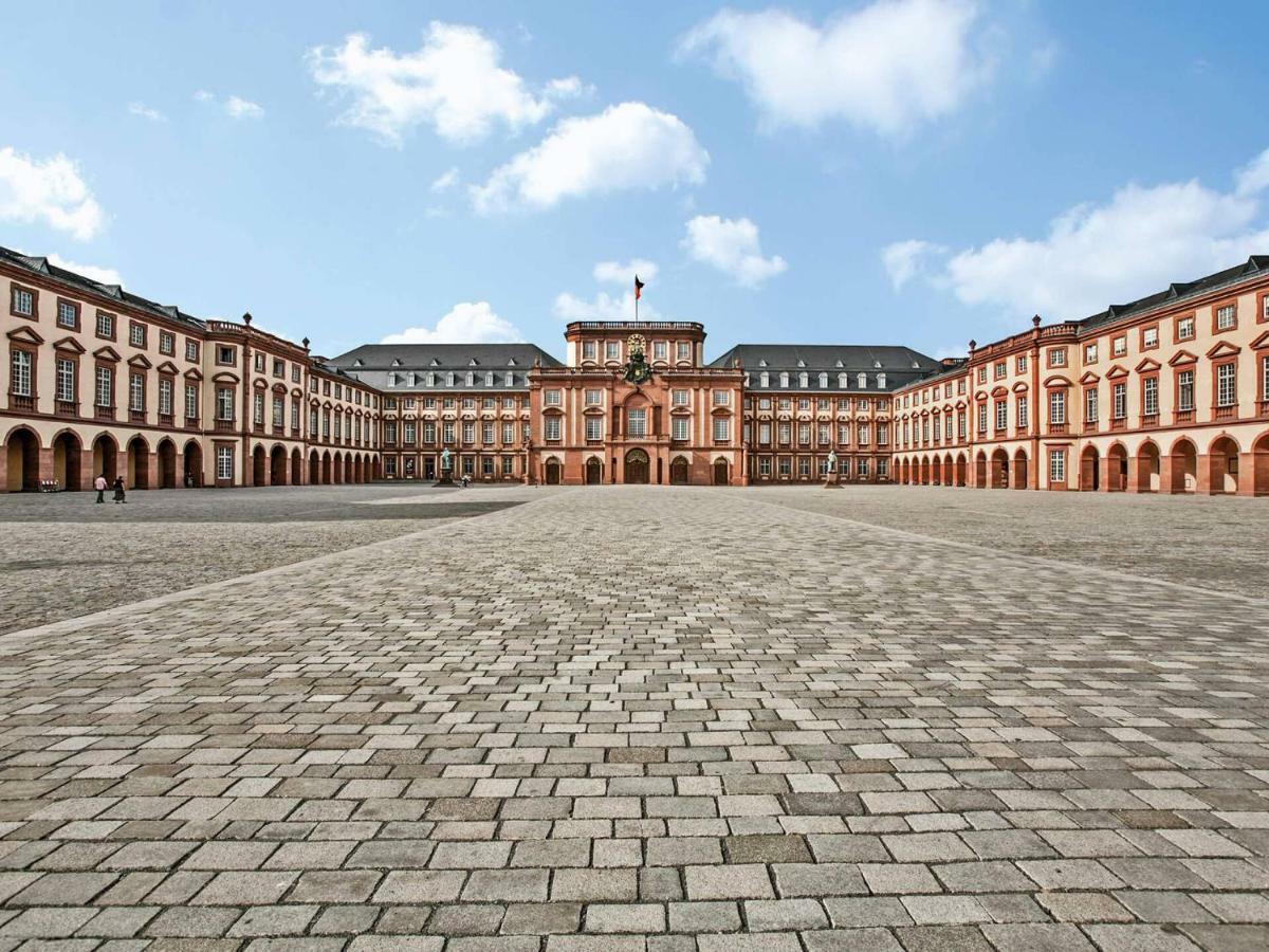 Central Hotel Mannheim Bagian luar foto